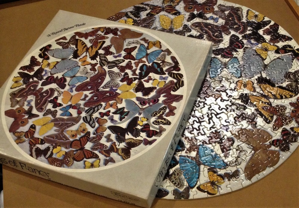 1977 WINGS OF FANCY Round JIGSAW PUZZLE Butterfly PATRICK CAREY Eaton 500+pc