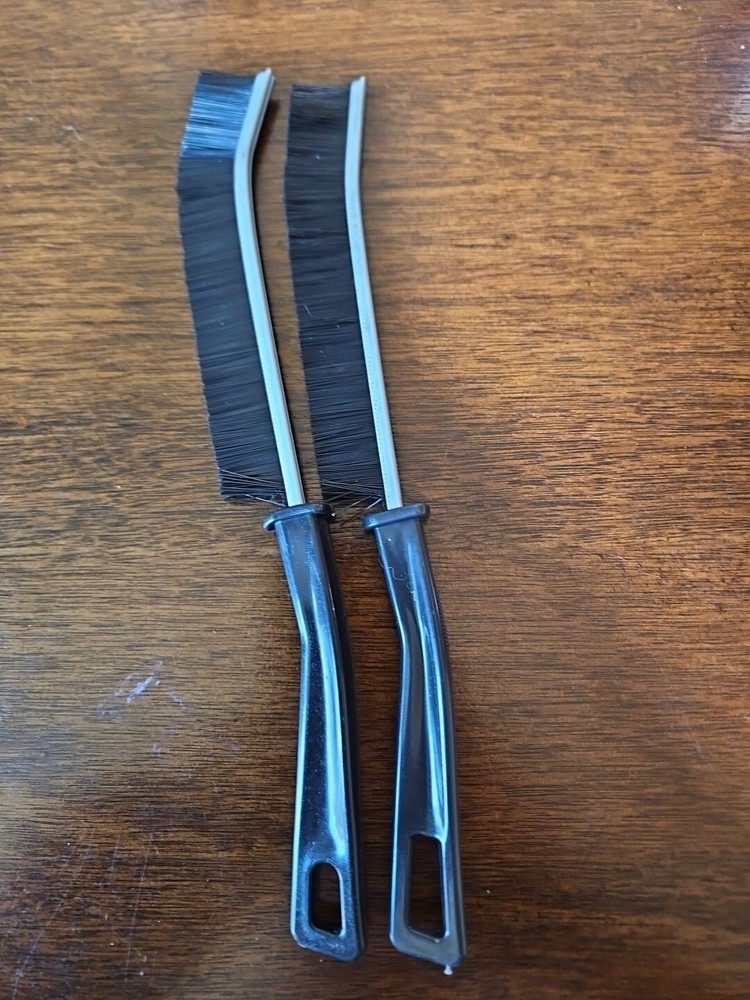 2 Crevice Cleaning Brush Bathroom Gap BrushHard Bristle Grout Cleaner Brush 9