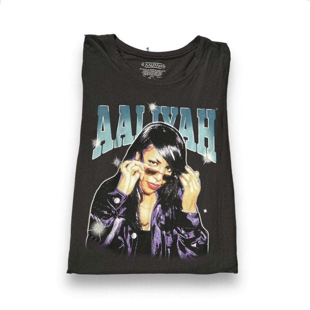 Aaliyah Gray Oversized Graphic Music Tshirt Size XL - 