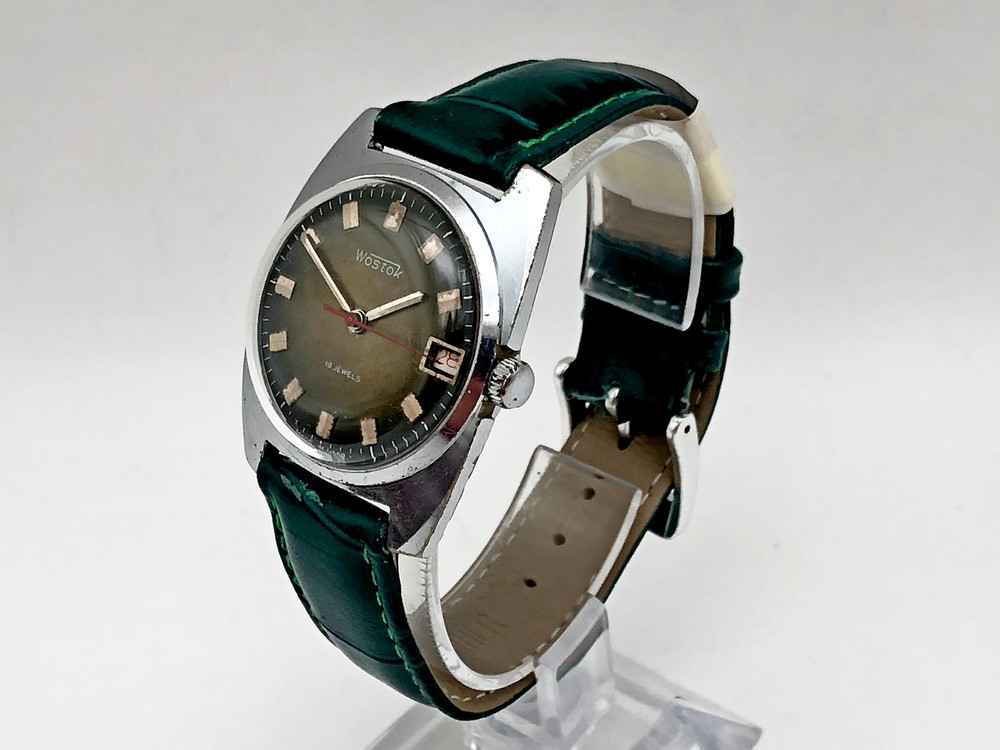 Vostok 2214 Vintage USSR Watch 18 Jewels Serviced SU Wristwatch