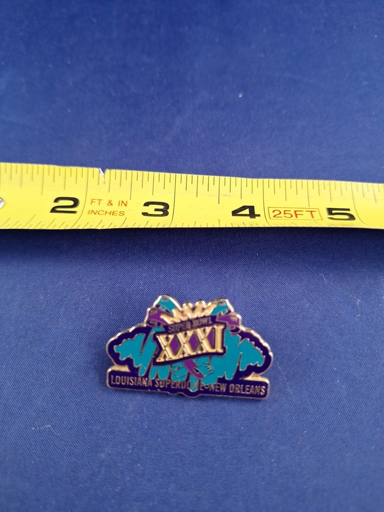 Vtg Super Bowl XXXI New Orleans Green Bay Packers Vs Patriots Pin Button *4FB
