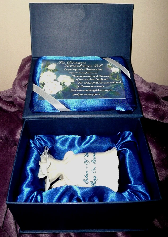 THE CHRISTMAS REMEMBRANCE BELL BOXED Collectible Ceramic Bell from ABBEY PRESS-image