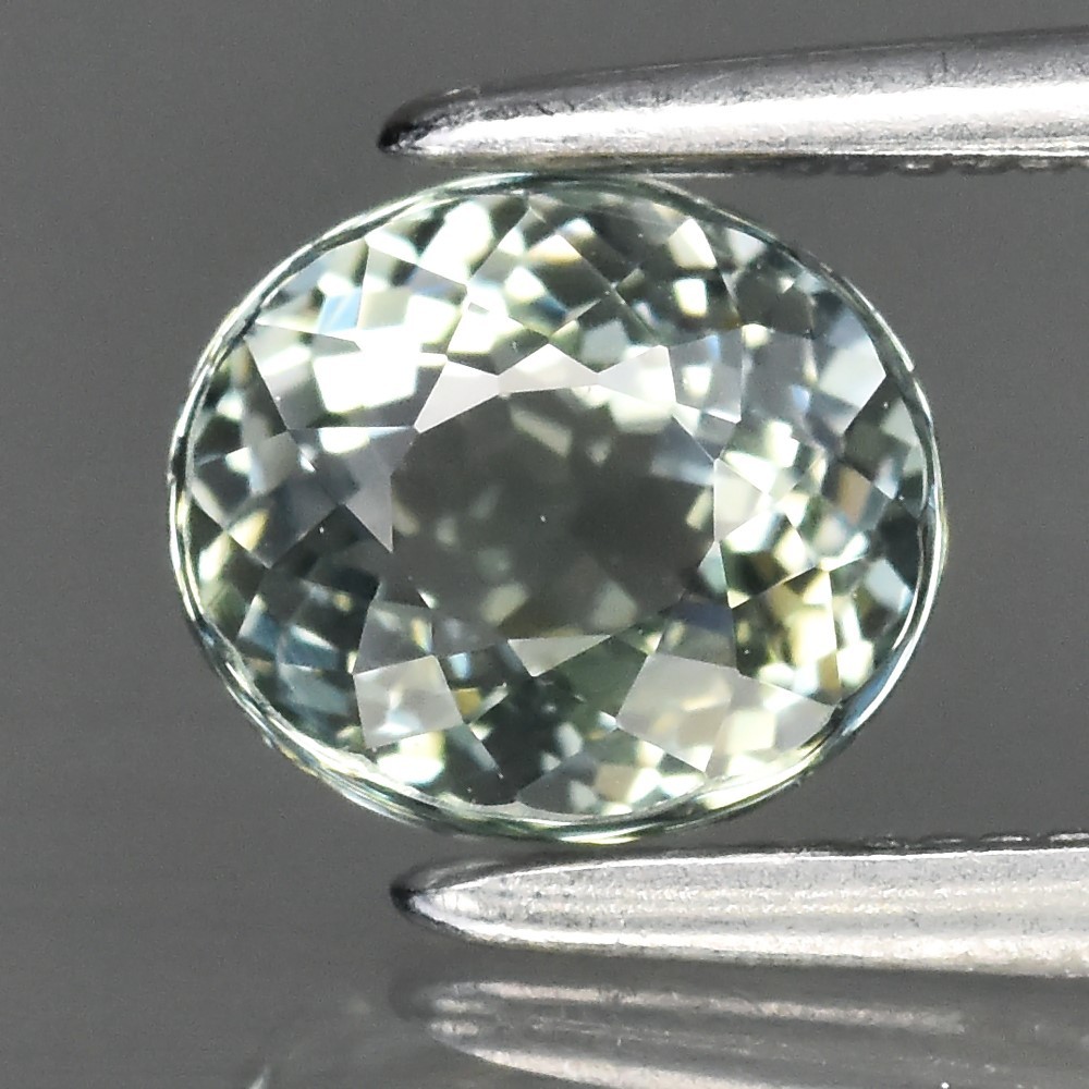 1.15ct VVS Oval Natural Green Tourmaline Gemstone from Africa - Unheated