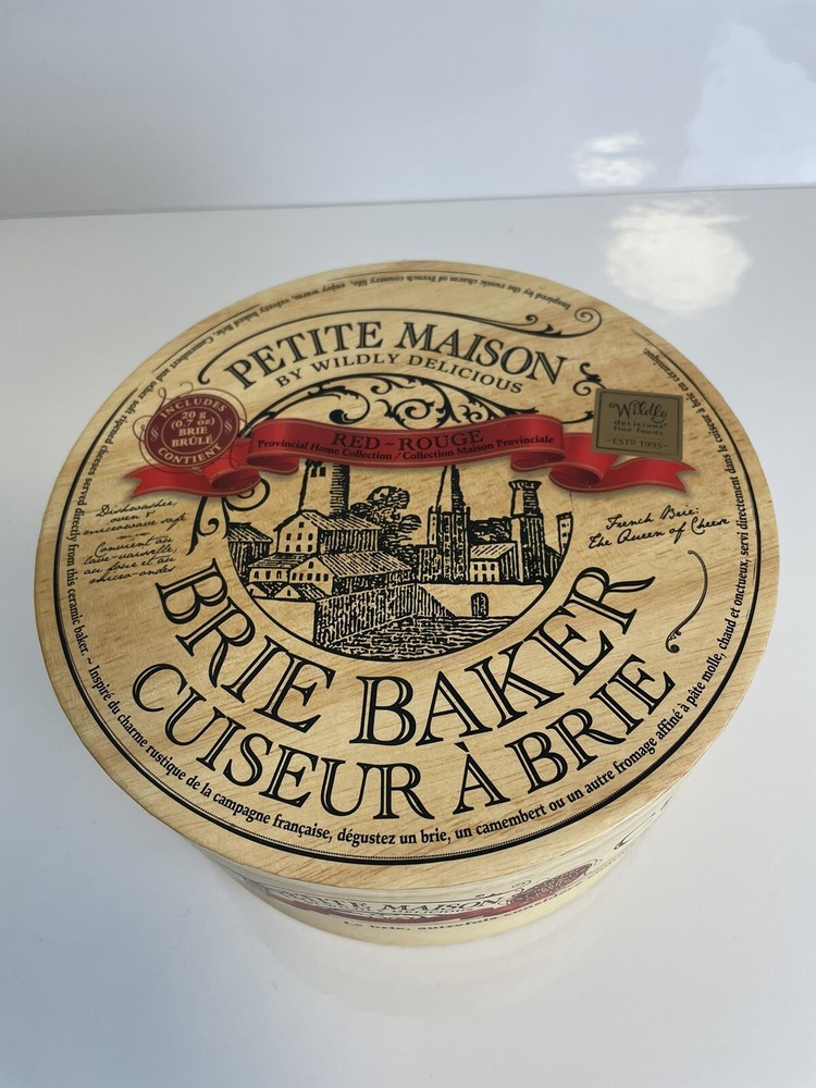 PETITE MAISON RED BRIE CHEESE BAKER BAKING DISH OVENPROOF NEW